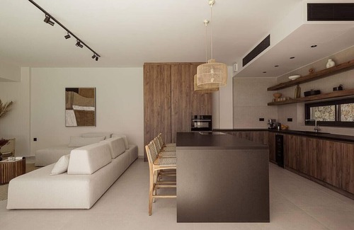 Kefalas Villa | Villa Yoma- Luxury Villa with Heated Pool