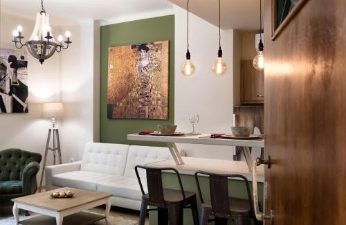 Plaka Apartment | Vintage Apartment in the Heart of Plaka