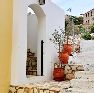 Megisti House | Voula's Traditional House