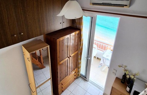 Haraki Apartment | Wave Calm Haraki