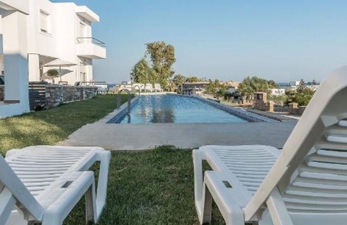 Gennadi House | Welcoming Holiday Home in Gennadi with Shared Swimming Pool