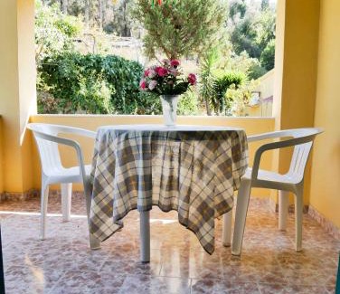 Termenades House | Yiannis Apartments Agios Georgios Pagoi Corfu