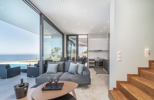 Agios Nikitas Villa | Zenvillas