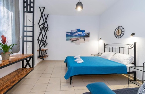 Neos Marmaras House | Εξοχικό 60μ από την κεντρική παραλία του Μαρμαρά