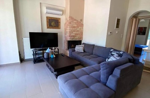 Molos-Agios Konstantinos Apartment | Καμμενα βουρλα