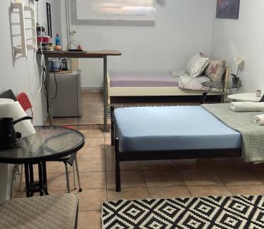 Volos City Centre Apartment | Κεντρικό Ημιυπόγειο Διαμέρισμα