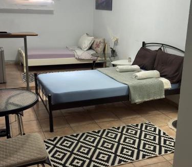 Volos City Centre Apartment | Κεντρικό Ημιυπόγειο Διαμέρισμα