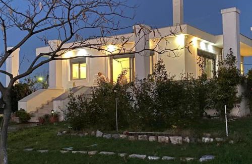 Chalcis House | Μονοκατοικία με θέα στη θάλασσα και κήπο