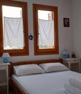 Trikeri House | Μπροστά στο ναυάγιο Καλή τύχη