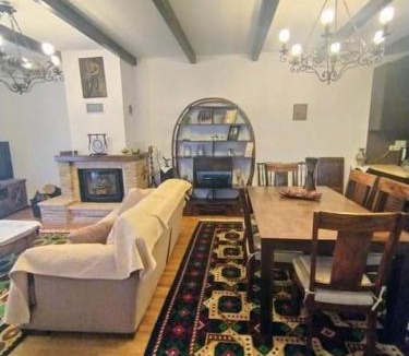 Levidhion House | Ξενώνας Άνθεμις