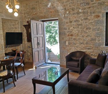 Gerolimenas House | Παραδοσιακός πύργος