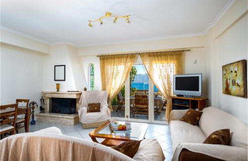 Selianitika Apartment | Σελιανίτικα, διαμέρισμα με θέα -50μ από τη θάλασσα