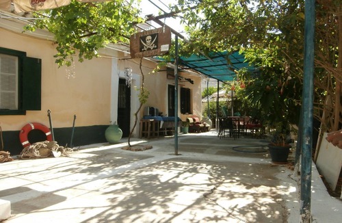 Nafplion City Centre House | ΤΟΑΡΧΟΝΤΙΚΟ ΤΟΥ ΠΕΙΡΑΤΉ