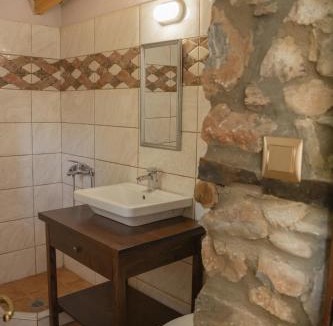 Poroi Apartment | Το Πετρόχτιστο