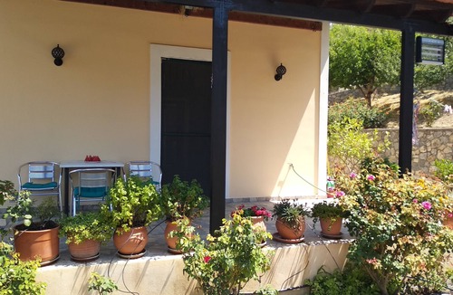 Prassonissi House | Το σπίτι της Ντόρας στο Ίστριο
