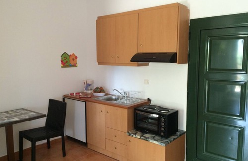 Kokkini Chani Apartment | Όμορφο εξοχικό στούντιο με πισίνα & κήπο,εύκολη πρόσβαση, 6χλμ από αεροδρόμιο