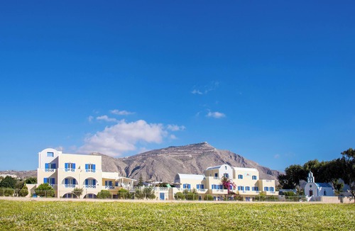 Agios Georgios Apartment | 1-Bed Apt at Bella Santorini, Near Perivolos beach