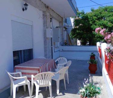 Agia Triada Apartment | 100 m² Apartment ∙ 3 bedrooms ∙ 6 guests