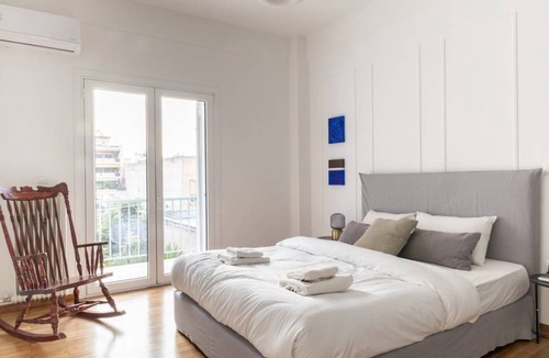 Glyfada Apartment | 100 m² Apartment ∙ 2 bedrooms ∙ 4 guests