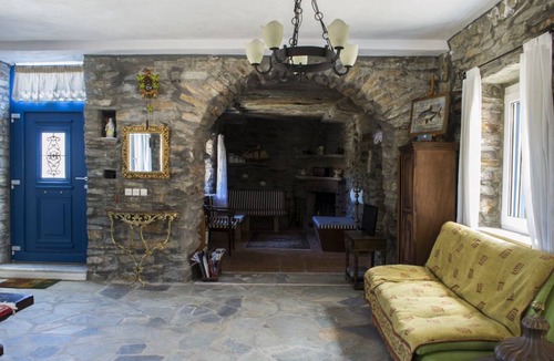 Ioulida House | 100 m² House ∙ 1 bedroom ∙ 5 guests