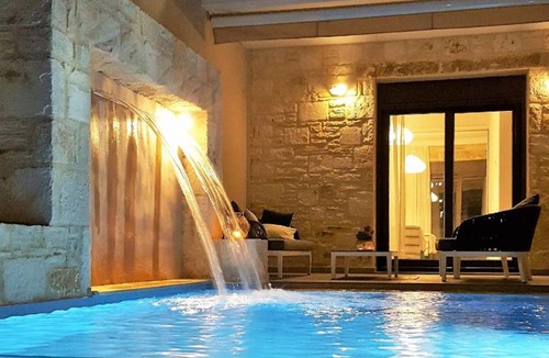 Plaka House | 100 m² House ∙ 2 bedrooms ∙ 5 guests