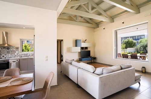 Messonghi House | 100 m² House ∙ 3 bedrooms ∙ 8 guests