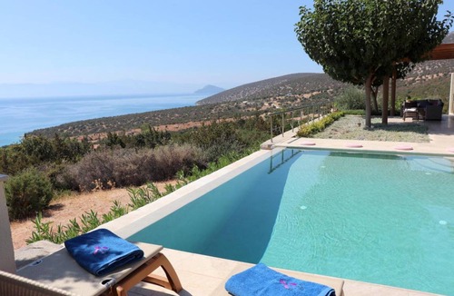 Kilada House | 100 m² House ∙ 3 bedrooms ∙ 8 guests