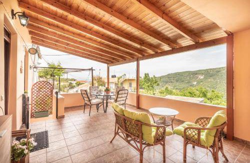 Tsourouniana House | 100 m² House ∙ 3 bedrooms ∙ 8 guests