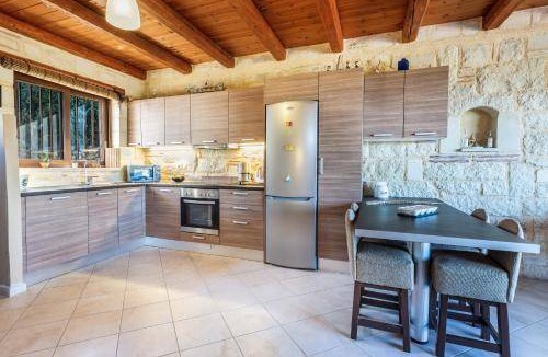 Spilia House | 100 m² House ∙ 4 bedrooms ∙ 9 guests