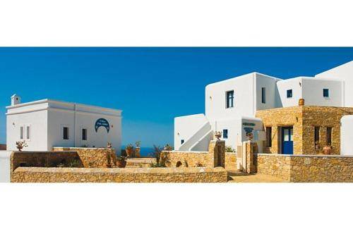 Folegandros Town Resort | 100 m² Resort ∙ 2 bedrooms ∙ 5 guests