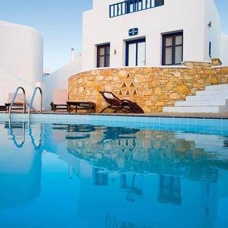 Folegandros Town Resort | 100 m² Resort ∙ 2 bedrooms ∙ 5 guests