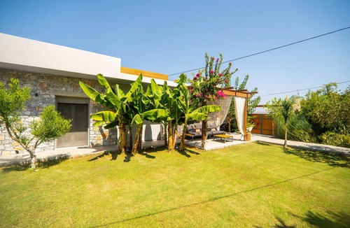 Kastellos Villa | 100 m² Villa ∙ 2 bedrooms ∙ 6 guests