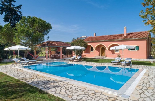 Acharavi Villa | 100 m² Villa ∙ 3 bedrooms ∙ 8 guests