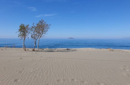Neo Kalamaki Villa | 100 m² Villa ∙ 3 bedrooms ∙ 7 guests
