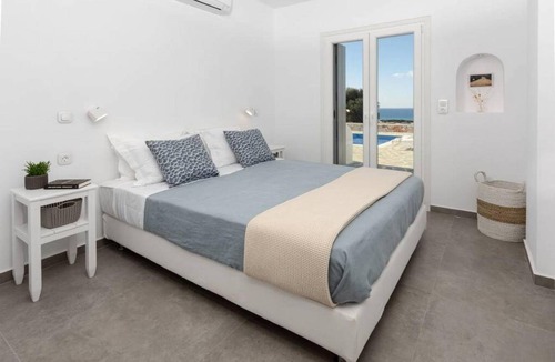 Naxos Apartment | 103 m² Apartment ∙ 3 bedrooms ∙ 6 guests