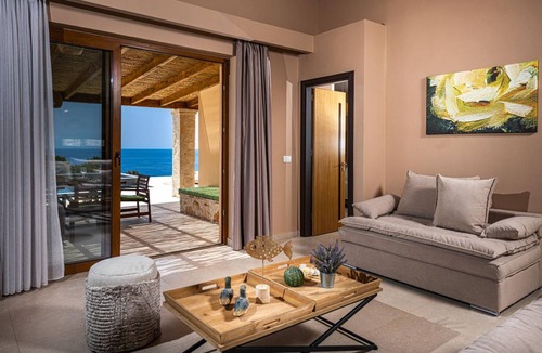 Agia Marina House | 107 m² House ∙ 2 bedrooms ∙ 6 guests