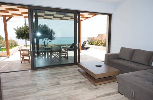Frangokastellon House | 110 m² House ∙ 3 bedrooms ∙ 6 guests