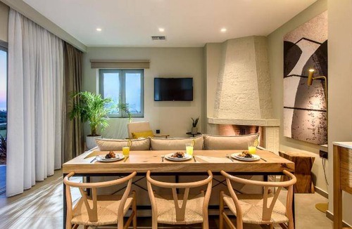 Agkisaras Resort | 110 m² Resort ∙ 3 bedrooms ∙ 127 guests