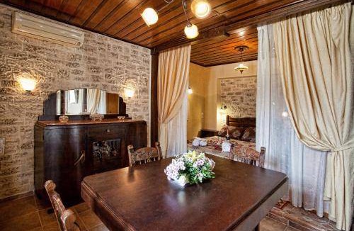 Argyroupoli Villa | 110 m² Villa ∙ 2 bedrooms ∙ 6 guests