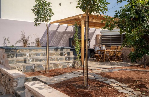 Kilada House | 112 m² House ∙ 3 bedrooms ∙ 7 guests