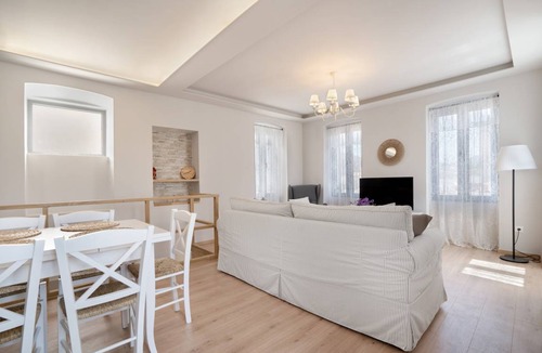 Kilada House | 112 m² House ∙ 3 bedrooms ∙ 7 guests