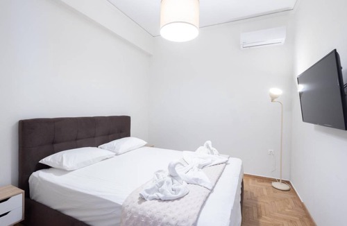 Athens Apartment | 115 m² Apartment ∙ 3 bedrooms ∙ 10 guests