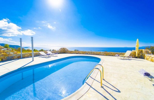 Lefktron Villa | 115 m² Villa ∙ 2 bedrooms ∙ 5 guests