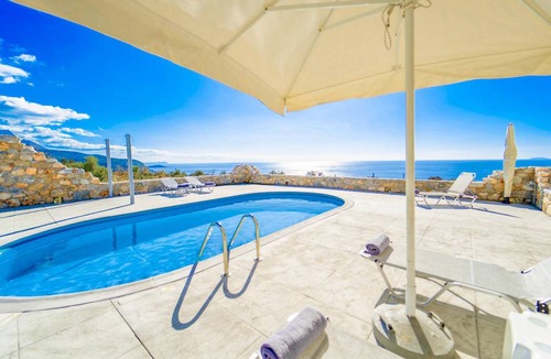 Lefktron Villa | 115 m² Villa ∙ 2 bedrooms ∙ 5 guests