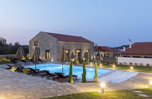 Sourpi Apartment | 118 m² Apartment ∙ 2 bedrooms ∙ 5 guests