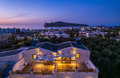 Agia Marina Villa | 12 Sleeps/No Car Needed/2steps Agia Marina Beach/2 Pools