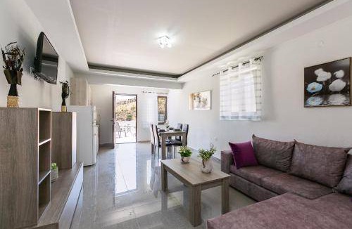 Panormos Apartment | 120 m² Apartment ∙ 3 bedrooms ∙ 6 guests
