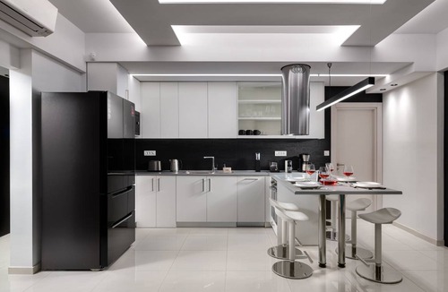Petaloudes Apartment | 120 m² Apartment ∙ 4 bedrooms ∙ 9 guests