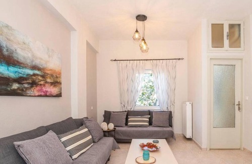 Margarites House | 120 m² House ∙ 2 bedrooms ∙ 6 guests