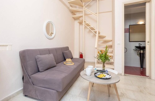 Lakka House | 120 m² House ∙ 2 bedrooms ∙ 5 guests
